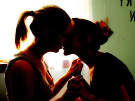 സ്വവര്‍ഗാനുരാഗം ചികിത്സിക്കേണ്ടെന്ന് മുഖ്യമന്ത്രി