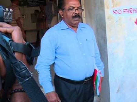 സരിതയെ അറിയില്ലെന്ന് മുഖ്യമന്ത്രി കള്ളം പറയുകയാണെന്ന് ടിസി മാത്യു