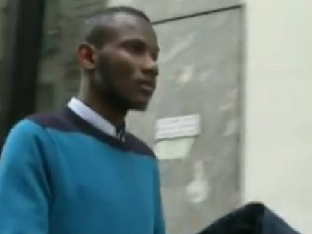 തീവ്രവാദികളില്‍ നിന്നും ഫ്രഞ്ചുകാരെ രക്ഷിച്ച ഈ മുസ്ലീം ഹീറോയെ ഫ്രാന്‍സ് ആദരിയ്ക്കുന്നു, കാണൂ