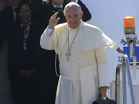 ചരിത്രമെഴുതി മാര്‍പാപ്പയുടെ കുര്‍ബാന; 70 ലക്ഷം വിശ്വാസികള്‍