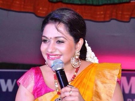 വീട്ടമ്മയെ കാണാന്‍ സരിതാ നായരെപോലെ; പറഞ്ഞത് നേരാണെന്ന് റിമി