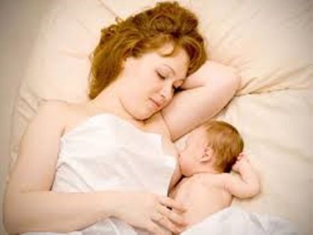 സിസേറിയനും സ്വന്തം: 41കാരി പുറത്തെടുത്തത് ഇരട്ടക്കുട്ടികളെ