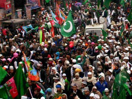 പ്രവാചക നിന്ദ അവസാനിപ്പിയ്ക്കണം, ഷാര്‍ലി ഹെബ്ദോയ്ക്കെതിരെ പ്രതിഷേധം