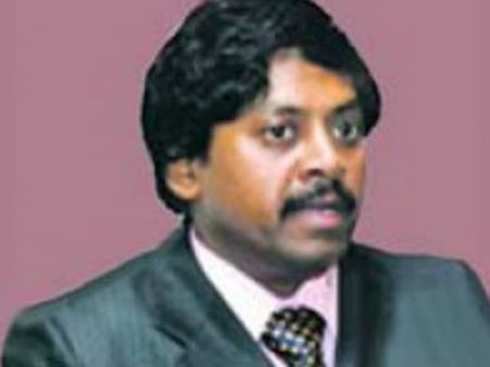 ഐഎഎസ് ഓഫീസര്‍ സുവിശേഷകനോ വര്‍ഗീയ വാദിയോ?