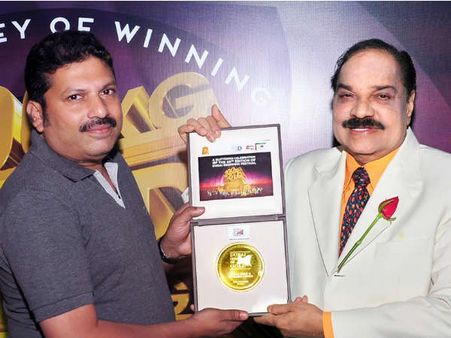 ഡിഎസ്എഫില്‍ മലയാളിയ്ക്ക് ഒരു കിലോ സ്വര്‍ണം സമ്മാനം