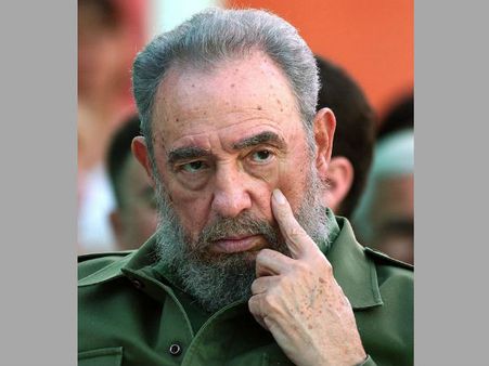 ഫിഡല്‍ കാസ്‌ട്രോ മരിച്ചിട്ടില്ല... ചിത്രങ്ങള്‍ പുറത്ത്