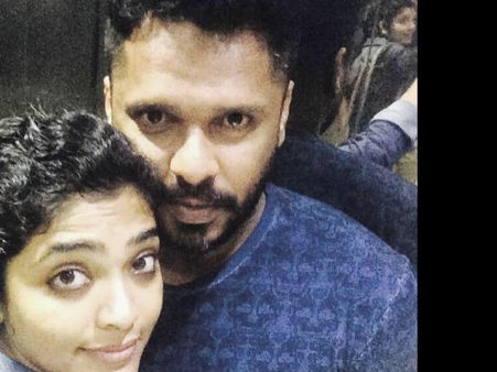 അല്ല ആഷിക്കേ... മാനനഷ്ടക്കേസൊന്നും കൊടുക്കുന്നില്ലേ...?