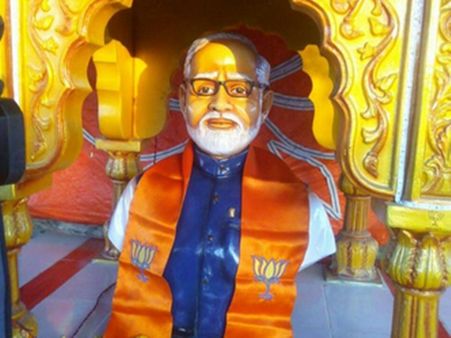 ഗുജറാത്തില്‍ നരേന്ദ്രമോദിയുടെ ക്ഷേത്രം തുറന്നു