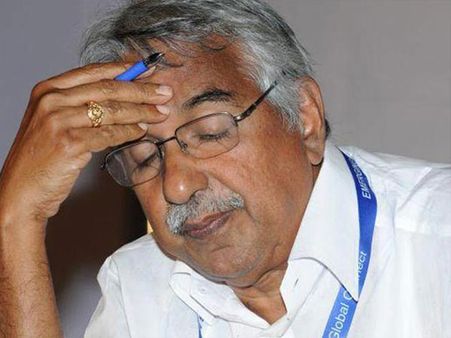 സോളാര്‍ പ്രതിയെ രക്ഷിക്കാന്‍ മുഖ്യമന്ത്രിയുടെ ഫോണ്‍ കോള്‍... ശബ്ദരേഖ പുറത്ത്