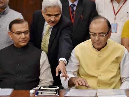 ബജറ്റ്: നിഷ് സര്‍വകലാശാല, കൊച്ചി മെട്രോയ്ക്ക് 872 കോടി, തൃപ്തിയില്ലാതെ കേരളം