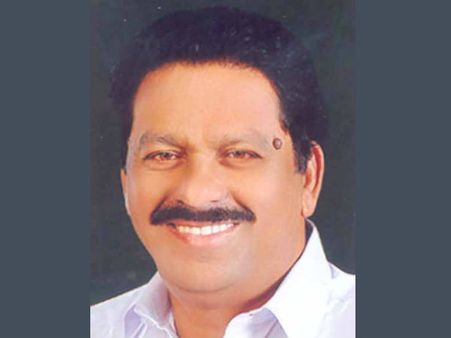 ശക്തി തെളിയിച്ചു, ശക്തന്‍ തന്നെ സ്പീക്കര്‍