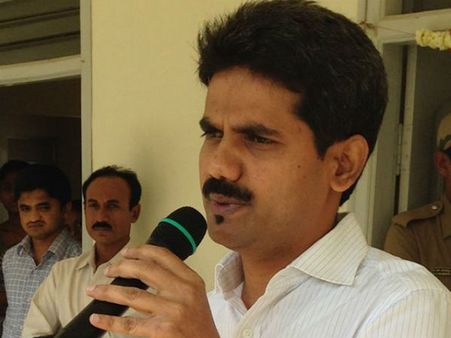 അന്തരിച്ച ഐഎഎസ് ഓഫീസര്‍ ഡികെ രവിയുടെ ഭാര്യ ആശുപത്രിയില്‍