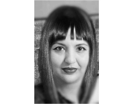 സല്‍മാന്‍ റഷ്ദിയെ പ്രകീര്‍ത്തിച്ച എഴുത്തുകാരിയായ ഇന്ത്യന്‍ വംശജയ്ക്ക് നേരെ ആക്രമണം