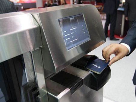 20 സെക്കന്റിനുള്ളില്‍ യുഎഇ യില്‍ എമിഗ്രേഷന്‍ നടപടികള്‍ പൂര്‍ത്തിയാക്കാം