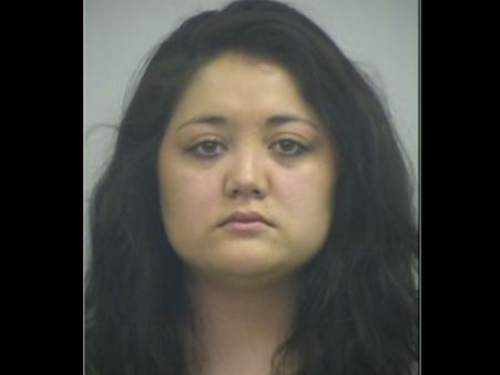 പതിനഞ്ചുകാരന്‍ വിദ്യാര്‍ത്ഥിയുമായി അധ്യാപികയുടെ 'ബന്ധം', അതും കാറില്‍