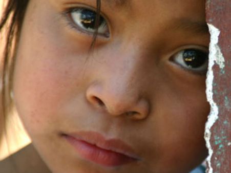 ആത്മഹത്യ ചെയ്ത കര്‍ഷകന്റെ മക്കള്‍ക്ക് 60 അമ്മമാര്‍