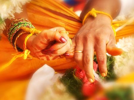 ഇന്ത്യ 19 വയസ്സില്‍ പെണ്ണ് കെട്ടിക്കുന്ന രാജ്യമോ?