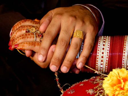 വരന് എണ്ണാന്‍ പോലുമറിയില്ല, വധു വിവാഹം വേണ്ടെന്ന് വച്ചു