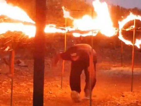 ഐസിസിന്റെ പരിശീലനം... തീവ്രവാദ പ്രവര്‍ത്തനം സര്‍ക്കസ് കളിയാണോ!