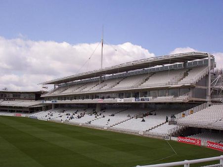 കുരുപൊട്ടാന്‍ വരട്ടെ, ലോര്‍ഡ്‌സ് ക്രിക്കറ്റിന്റെ മെക്ക തന്നെ...