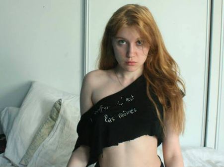 രൂപേഷ് പോളിനുമുന്നില്‍ നഗ്നയായില്ല; നഗ്നയായ യുവതിക്കൊപ്പം ഫോട്ടോ എടുത്തതാ