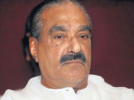 'കെഎം മാണിയ്ക്ക് രാജ്കുമാര്‍ ഉണ്ണി പണം കൈമാറി... പ്ലാസ്റ്റിക് കവറില്‍'