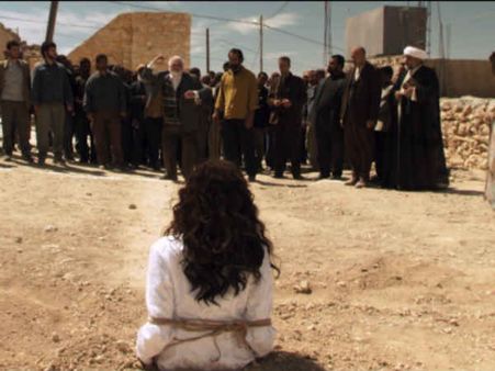 ലൈംഗിക വൈകൃതത്തിന് തയ്യാറാകാത്ത 20കാരിയെ ഐസിസ് തീയിട്ട് കൊന്നു, പ്രാകൃത കന്യകാത്വ പരിശോധന, ഇനി?