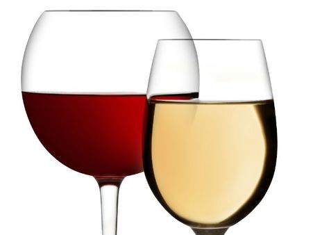 പള്ളികള്‍ക്ക് വീഞ്ഞുണ്ടാക്കാമെങ്കില്‍ ക്ഷേത്രത്തില്‍ ചാരായവും ആവാം... അല്ലേ?