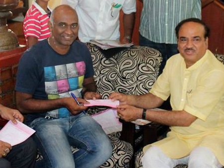 മോദി ഫാന്‍; മുന്‍ ഇന്ത്യന്‍ താരം വിജയ് ഭരദ്വാജ് ബിജെപിയില്‍!