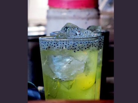 ഒരു കോളം തുടങ്ങുന്നു, കുലുക്കി സര്‍ബത്തിന്റെ രുചി!