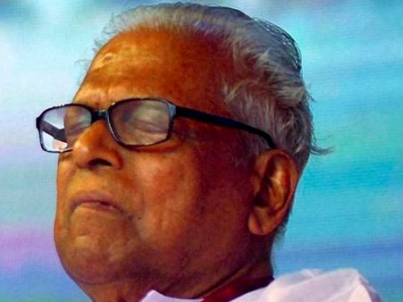 സുധീരന്‍ പറഞ്ഞത് കാര്യമാണോ? വി എസിനെ സിപിഎം കശാപ്പ് ചെയ്യുമോ?