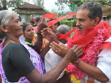 അരുവിക്കരയില്‍ എം വിജയകുമാറിന് സാധ്യതയെന്ന് ടൈംസ് ഓഫ് ഇന്ത്യയുടെ അഭിപ്രായ സര്‍വ്വെ