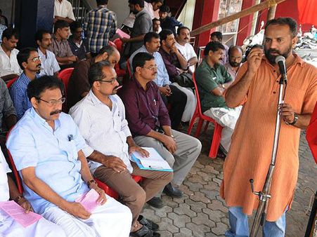 നാലാം തൂണിന്‍റെ നിയമപരിരക്ഷയും പത്രമുതലാളിയുടെ ചാരപ്പണിയും