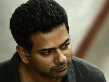 അല്‍ഫോണ്‍സ് പുത്രനല്ല, ആരായാലും ചൂടാകും ഇമ്മാതിരി ചോദ്യം ചോദിച്ചാല്‍... വീഡിയോ