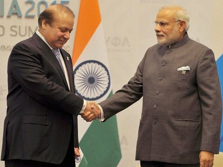 ഷരീഫ് ക്ഷണിച്ചു, മോദി സ്വീകരിച്ചു, സന്ദര്‍ശനം അടുത്ത വര്‍ഷം!