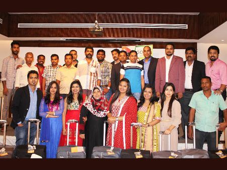 പെരുന്നാളിന് നാട്ടിലെത്താന്‍ റേഡിയോ സ്‌റ്റേഷന്റെ സഹായ ഹസ്തം