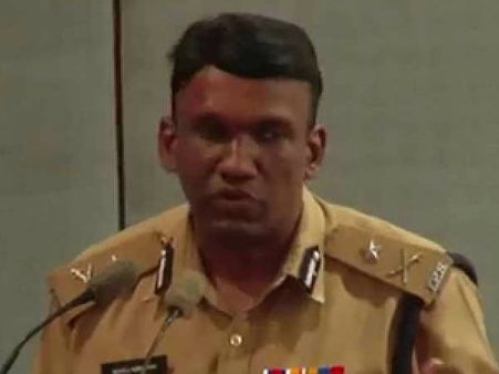 ആത്മഹത്യ ചെയ്ത പെണ്‍കുട്ടികളെപ്പറ്റി ഇങ്ങനെ പറയാമോ, അതും ഐജി?