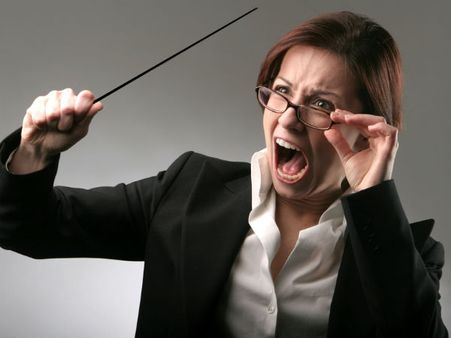 ടീച്ചര്‍ വീട്ടുജോലി ചെയ്യാന്‍ പറഞ്ഞു, വിസമ്മതിച്ച വിദ്യാര്‍ത്ഥിയെ സ്‌കൂളില്‍നിന്ന് പുറത്താക്കി