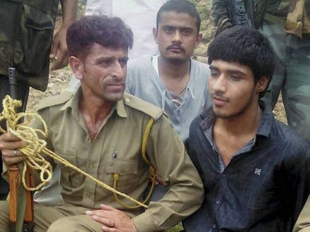 ഞാന്‍ വന്നത് കൊല്ലാനാണ്, ചാവാനല്ല: 'കസബ് രണ്ടാമന്‍' നവേദ് പറയുന്നു....