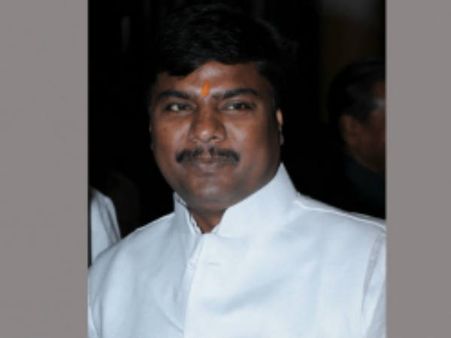 കോപ്പിയടി; വിദ്യാഭ്യാസ മന്ത്രിയുടെ പിഎ പിടിയില്‍