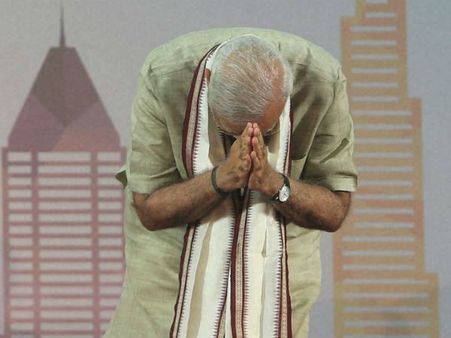 ദുബായില്‍ കണ്ടത് 'മലയാളി മോദി'യെ!!! മലയാളം പാളിയോ?