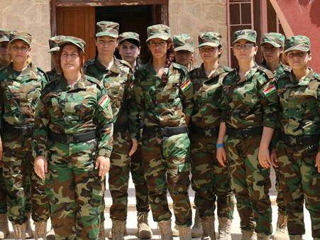 അവര്‍ ഞങ്ങളെ റേപ്പ് ചെയ്തു, ഞങ്ങളവരെ കൊല്ലും- ഈ ഗായികയുടെ കീഴില്‍ ഒരു സൈന്യമുണ്ട്