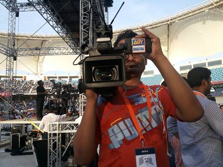 യുഎഇ ലെ പാക്കിസ്ഥാനികള്‍ക്കിടയിലും മോദിയാണ് താരം.