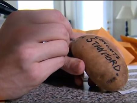 ഉരുളക്കിഴങ്ങില്‍ പേരെഴുതി അയച്ചാല്‍ നേടാം ആറ് ലക്ഷം രൂപ വരെ