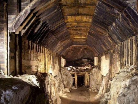 70 വര്‍ഷം മുന്‍പ് കാണാതായ സ്വര്‍ണം നിറച്ച നാസികളുടെ ട്രെയിന്‍ കണ്ടെത്തിയെന്ന്