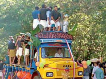 സിഇടി കോളേജിലെ ചെകുത്താല്‍ ലോറി പോലീസ് പിടിച്ചു, മുഖ്യപ്രതിയും അറസ്റ്റില്‍