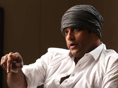 ഹര്‍ത്താലിനെതിരെ പൊട്ടിത്തെറിച്ച് മുരളി ഗോപി, എന്തായിരിക്കും പ്രകോപനം?