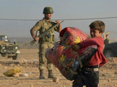 സിറിയന്‍ അഭയാര്‍ത്ഥികളെ ഇസ്രായേല്‍ അടുപ്പിയ്ക്കില്ല, അമേരിയ്ക്ക കളി കാണുന്നോ?