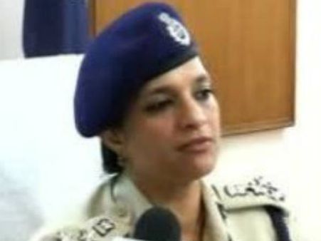 പോലീസ് കമ്മീഷണര്‍ക്കെതിരെ വനിതാ കമ്മീഷണറുടെ പീഡന പരാതി