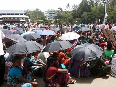 മൂന്നാറില്‍ പെന്പിളൈ ഒരുമൈ പ്രവര്‍ത്തകര്‍ക്ക് നേരെ ട്രേഡ് യൂണിയന്‍റെ അക്രമം, കാരണം 'അസൂയ' തന്നെ